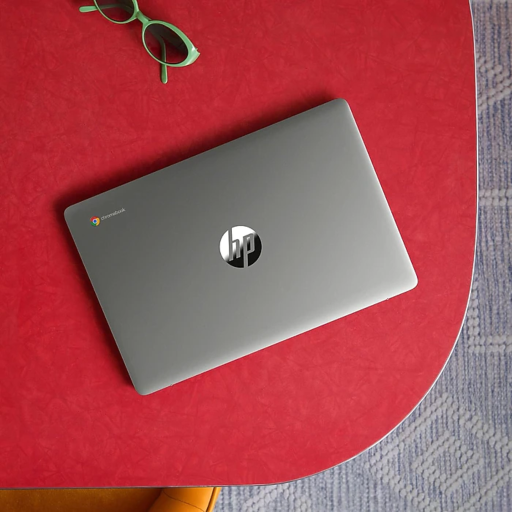 HP Chromebook 14A-NE1013 | Intel Celeron N4500 | 4GB RAM | 64GB eMMC | Pantalla 14″ HD | ChromeOS | Mineral Silver - NUEVA